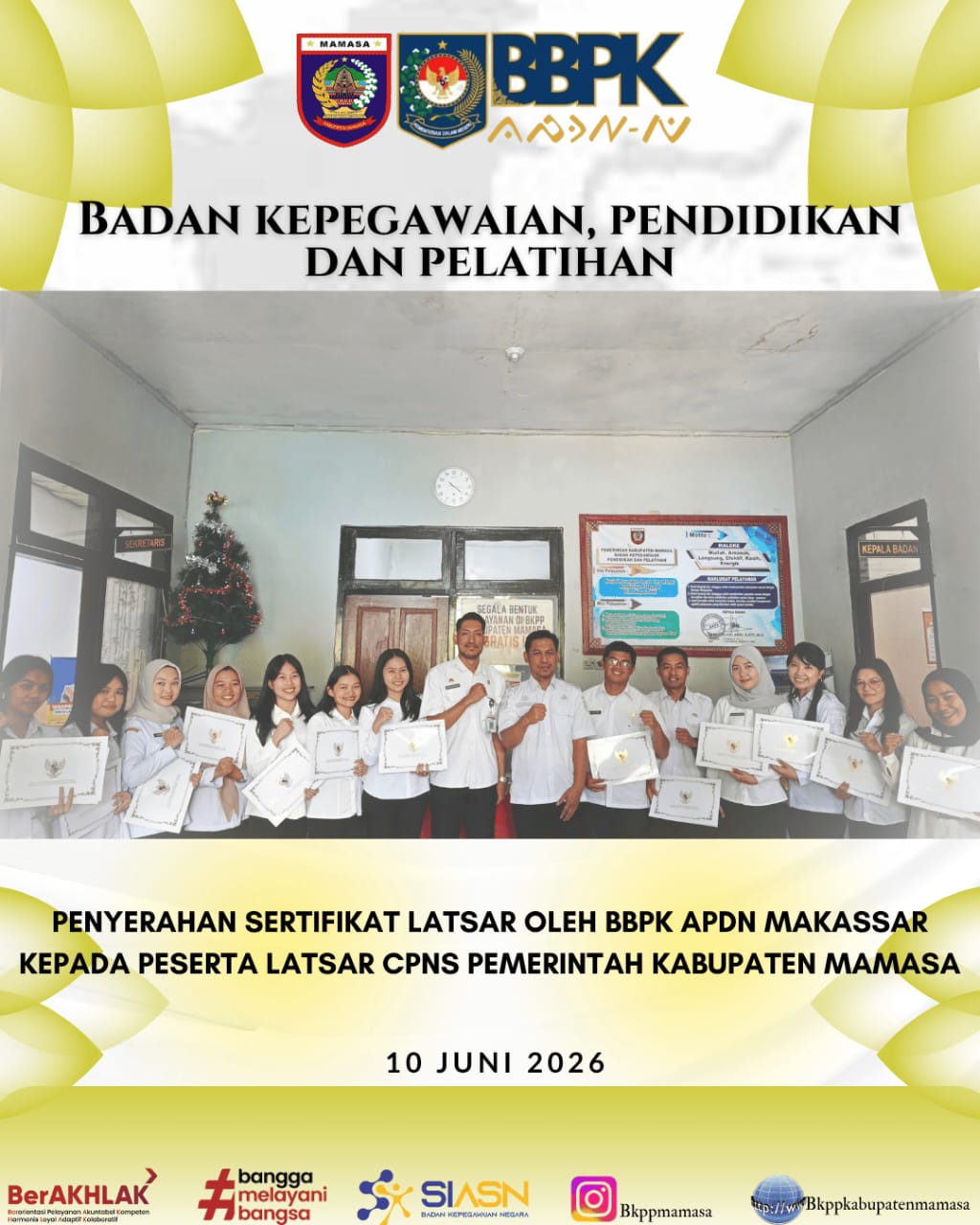 Penyerahan Sertifikat Latsar CPNS Pemerintah Kabupaten Mamasa
